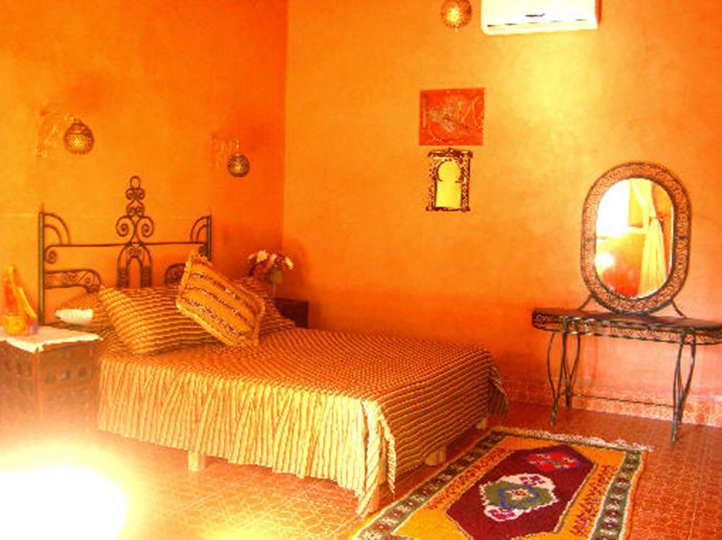 Bed and Breakfast Kasbah Itrane Tamnougalt Екстер'єр фото